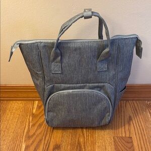 Gray Insulated Diaper/Pumping Tote Bag